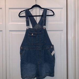 Relaxed fit large 11-13 NOBO shorts jumper. NWT.